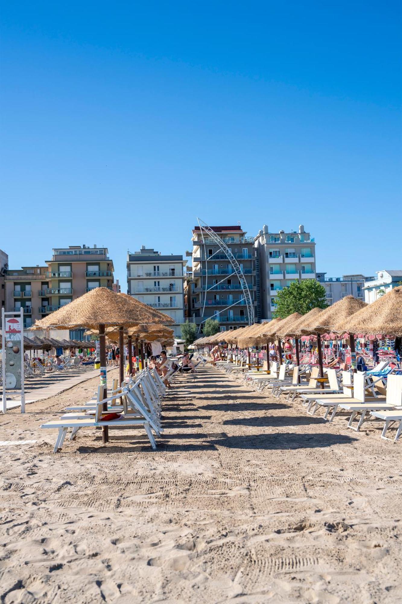 Hotel Rex Gabicce Mare Buitenkant foto